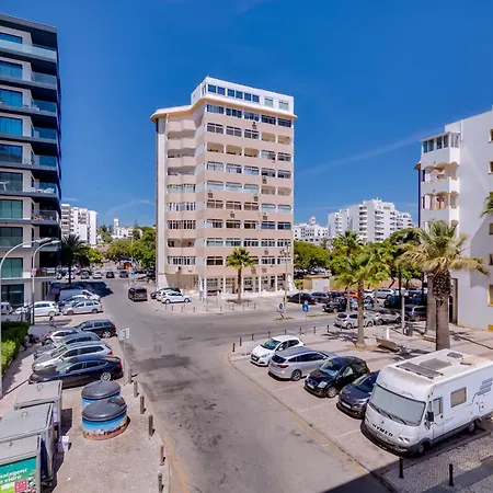 Maresia 2 Bedroom Oceanfront In Apartment Quarteira