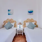 Διαμέρισμα Maresia 2 Bedroom Oceanfront In